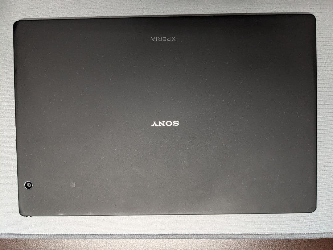 SONY Xperia Z4 Tablet 本体
